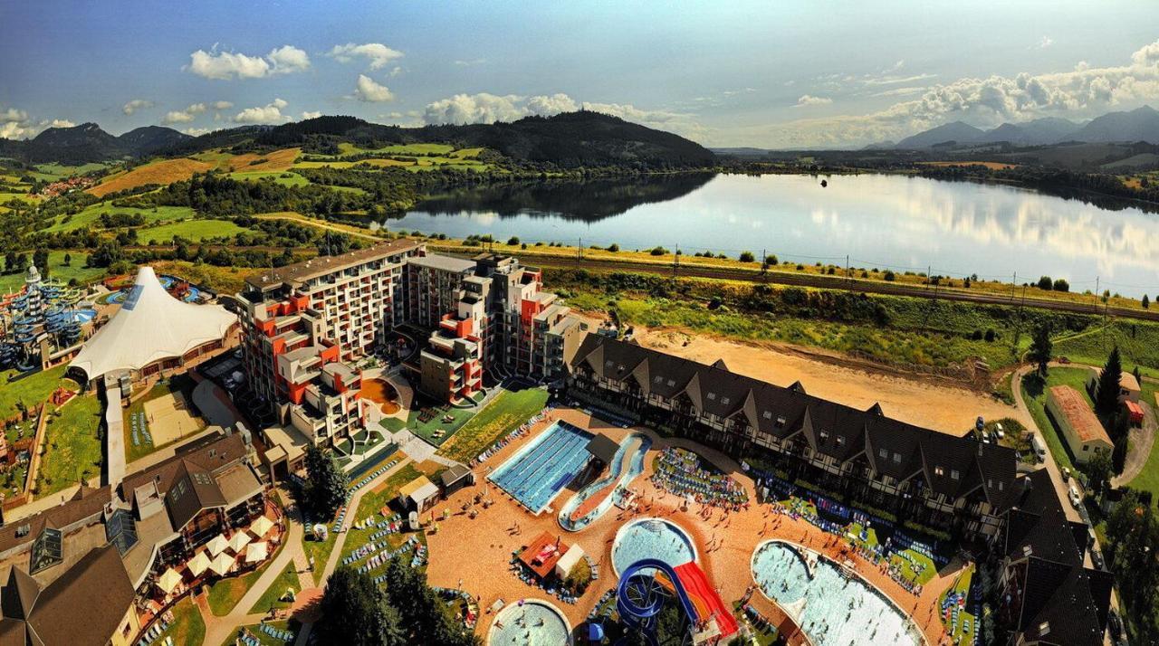 Luxapartmanbesenova Hotel Akvamarin Dış mekan fotoğraf