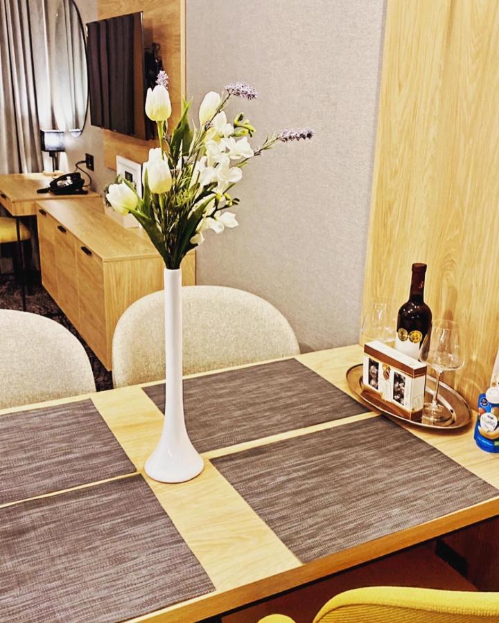 Luxapartmanbesenova Hotel Akvamarin Dış mekan fotoğraf